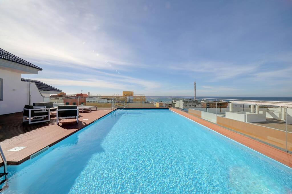 Ventura-centrico, Piscina, Balcon Wifi Y Parking Apartment